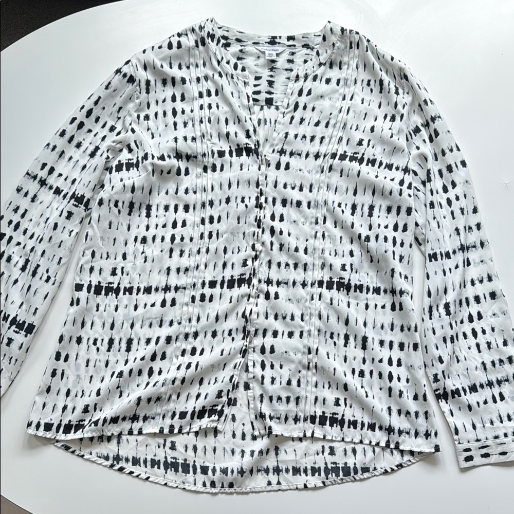 Calvin Klein Black and White Patterned Blouse size large
